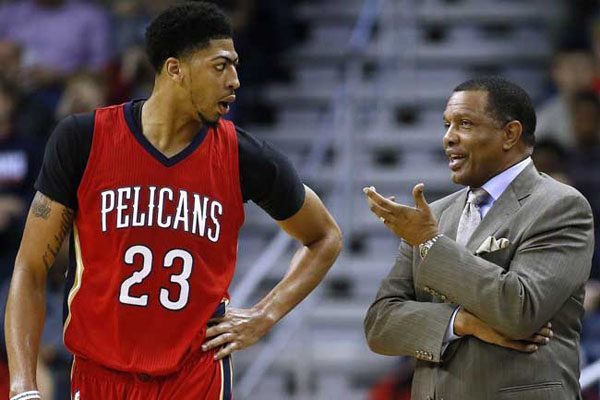 何催生經典 何催生經典